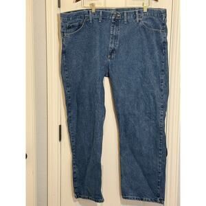 Wrangler Jeans 46x30 Relaxed Fit 100% cotton Denim Classic Straight Leg Durable